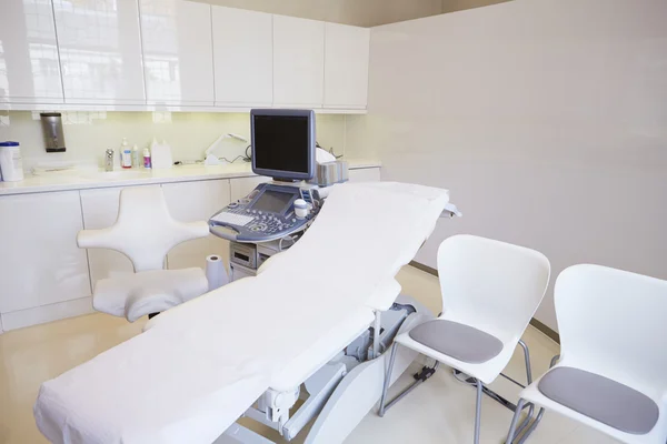 Empty Ultrasound Suite — Stock Photo, Image