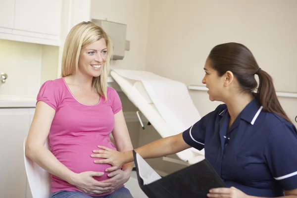 Pregnant Woman — Stock Photo, Image