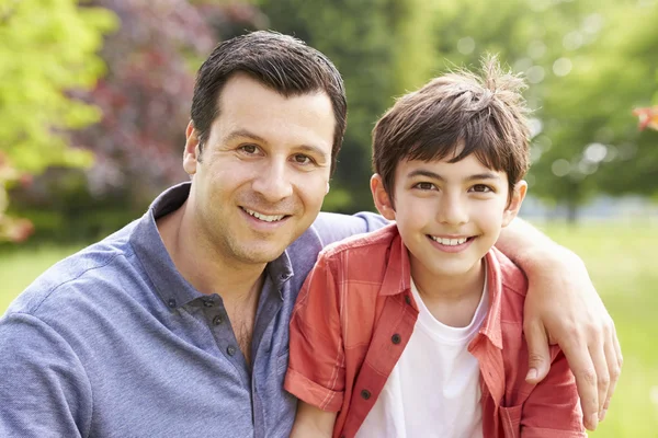 Portrait Of Hispanic Father And Son In Countryside — Stock Photo, Image