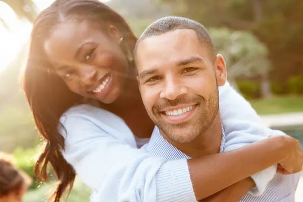 Amante casal afro-americano — Fotografia de Stock