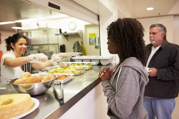 Kitchen Serving Food — Stock Photo, Image