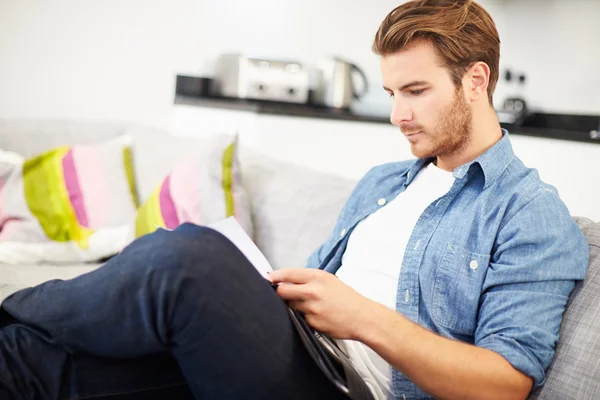 Man Looking Through Personal Finances — Stock Photo, Image