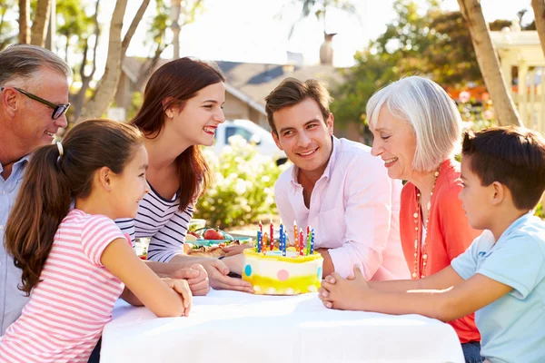 Multi generatie familie vieren verjaardag — Stockfoto