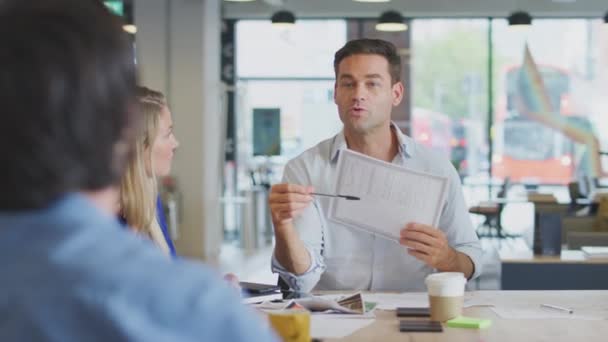 Business Team Having Meeting Sitting Table Discussing Document Modern Open — Stockvideo