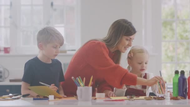 Mother Children Home Doing Craft Making Picture Leaves Kitchen — Stock Video