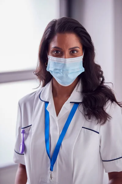 Portrait Female Mature Nurse Uniform Wearing Face Mask Hospital — Photo