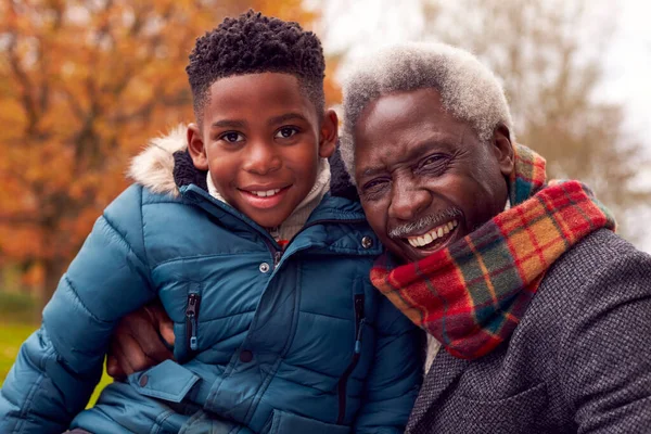 Portrait Smiling Grandfather Grandson Walk Autumn Countryside Together — Fotografia de Stock