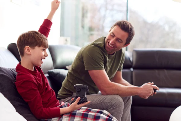 Boy Pyjamas Wearing Virtual Reality Headset Playing Computer Game Home — Stock fotografie