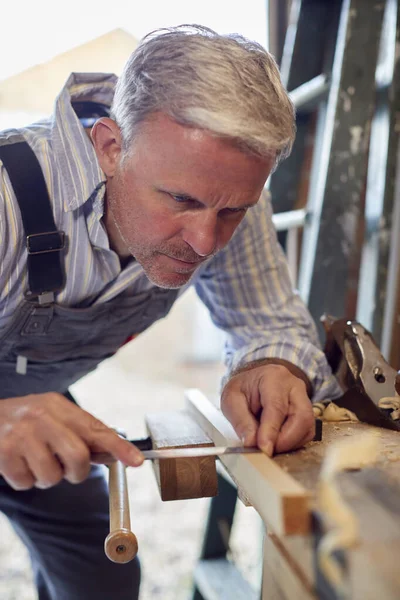 Mature Male Carpenter Garage Workshop Marking Wood Pencil Steel Ruler — Foto de Stock