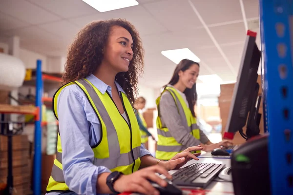 Female Staff Busy Modern Warehouse Working Computer Terminals — Stock Photo, Image