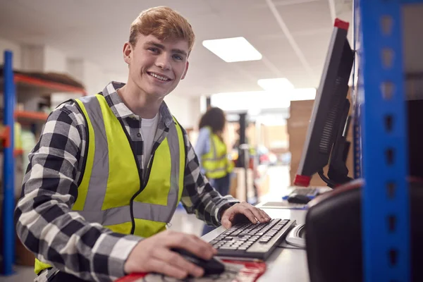Portrait Male Intern Working Busy Modern Warehouse Computer Terminal — Stock Photo, Image