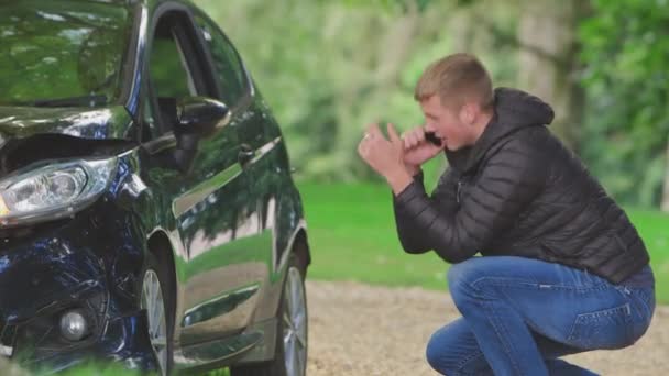 Teenage Driver Getting Out Smoking Car Inspecting Accident Damage Making — Vídeos de Stock