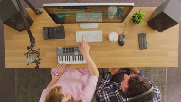 Overhead View Male Female Musicians Workstation Keyboard Microphone Studio Shot — 图库视频影像