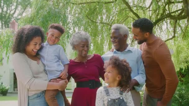 Portrait Smiling Multi Generation Family Home Garden Together Shot Slow — Video