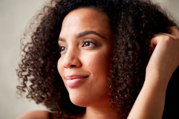 Head Shoulders Studio Shot Confident Natural Woman Underwear Promoting Body — Stock Photo, Image