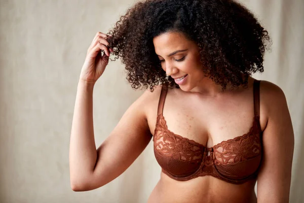 Studio Shot Confident Natural Woman Underwear Promoting Body Positivity — Stock Photo, Image