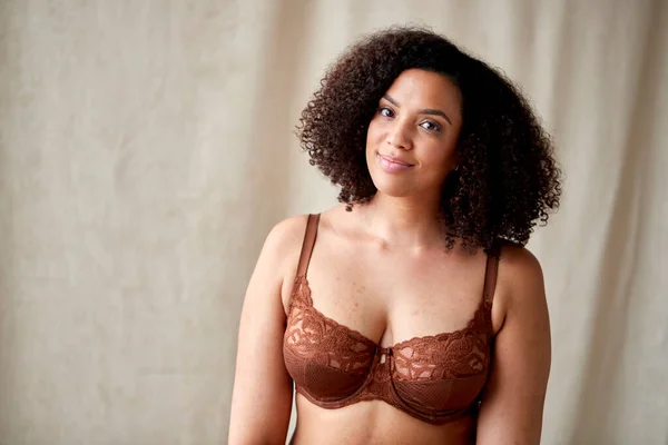 Studio Portrait Shot Confident Natural Woman Underwear Promoting Body Positivity — Stock Photo, Image