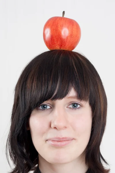 Apple on head — Stock Photo, Image