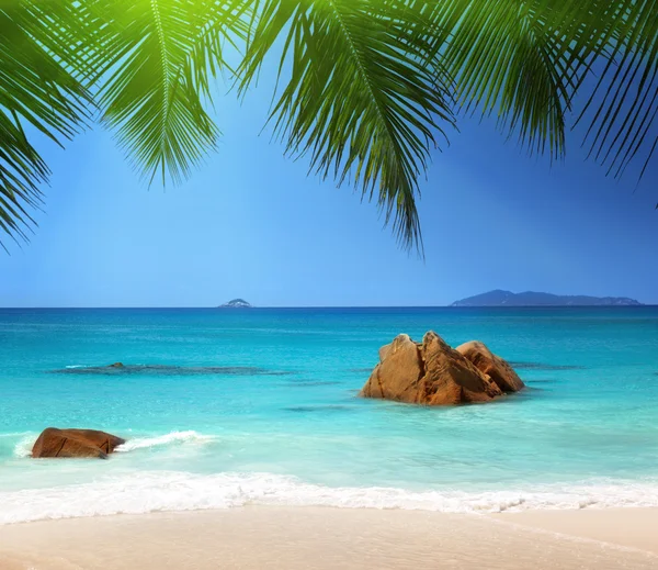 Spiaggia di Anse Lazio sull'isola di Praslin alle Seychelles — Foto Stock