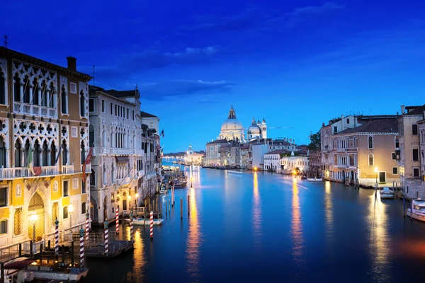 Canal Grande und Basilika Santa Maria della Salute, Venedig, Italien — Stockfoto