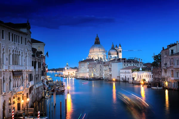 Kanał Grande i Bazylika Santa Maria della Salute, Wenecja, Włochy — Zdjęcie stockowe