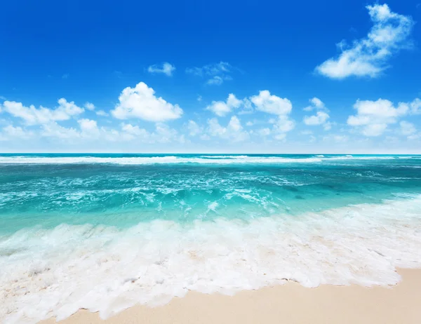 Praia perfeita na ilha de La Digue, Seychelles — Fotografia de Stock