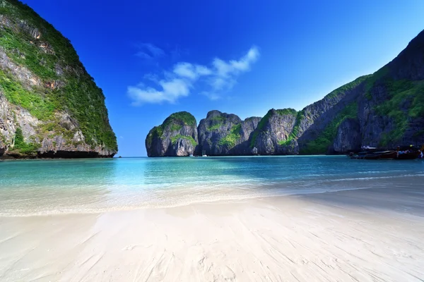 Ochtend tijdstip maya bay, eiland phi phi leh, thailand — Stockfoto