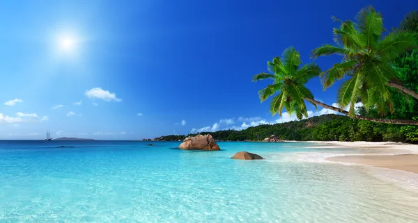 Praia de Anse Lazio na ilha Praslin, Seychelles — Fotografia de Stock