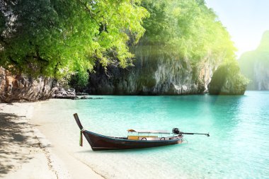 tekne Beach Island ilinde krabi, Tayland