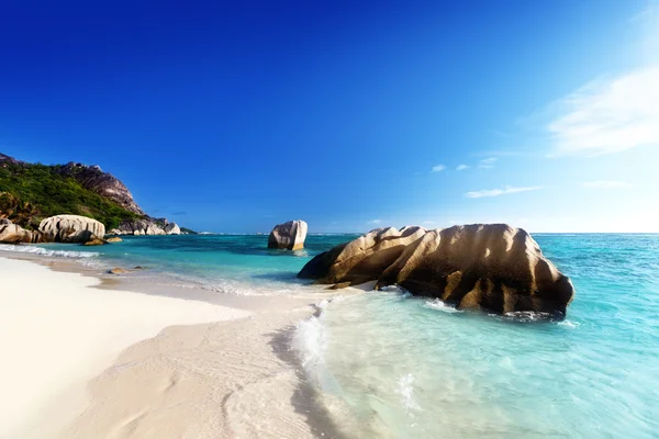 Puesta de sol en la playa, Anse Source d 'Argent, Isla de La Digue, Seys — Foto de Stock