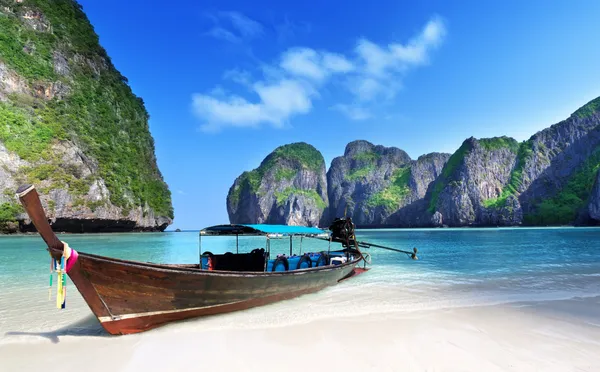 Maya bay phi phi leh eiland, thailand — Stockfoto