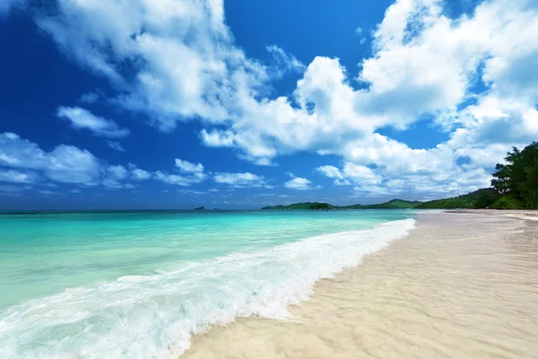 Pláž na ostrově Praslin, Seychely — Stock fotografie