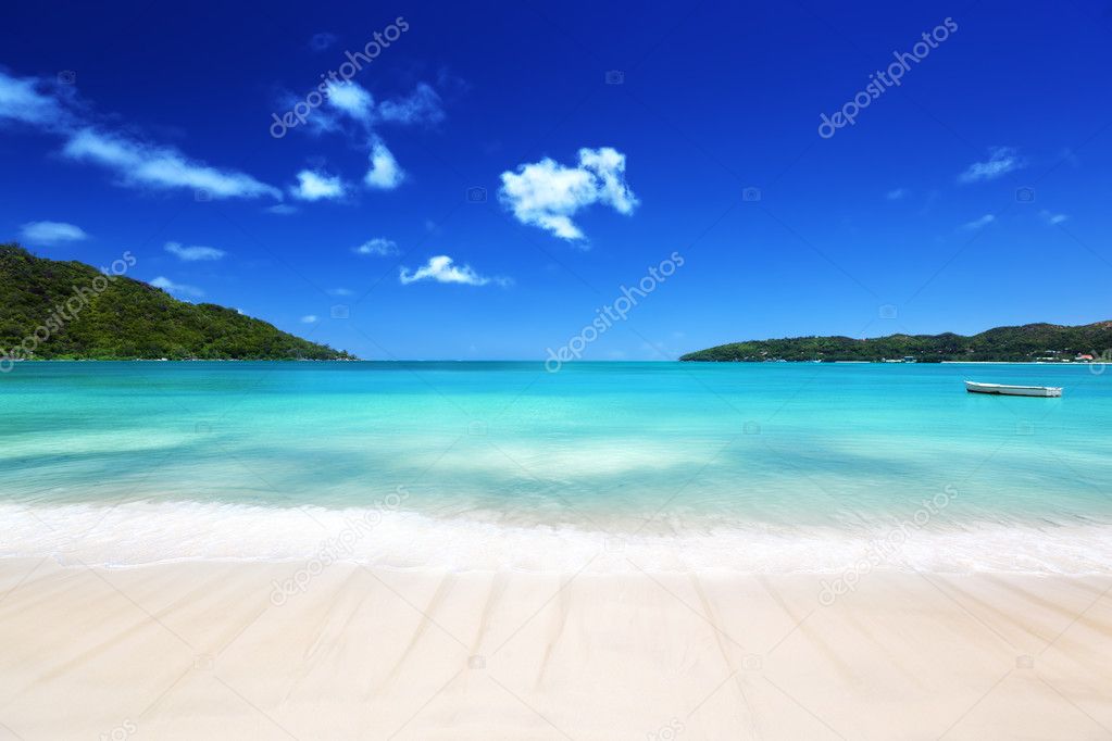 beach at Prtaslin island, Seychelles