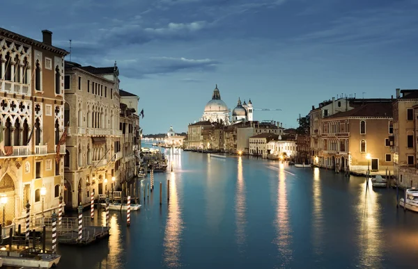 Canal Grande e Basilica Santa Maria Della Salute, Venezia — Foto Stock