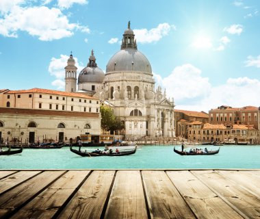 Basilica santa maria della salute, Venedik, İtalya ve ahşap sörf