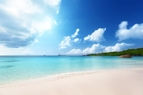 Spiaggia di Anse Lazio sull'isola di Praslin, Seychelles — Foto Stock