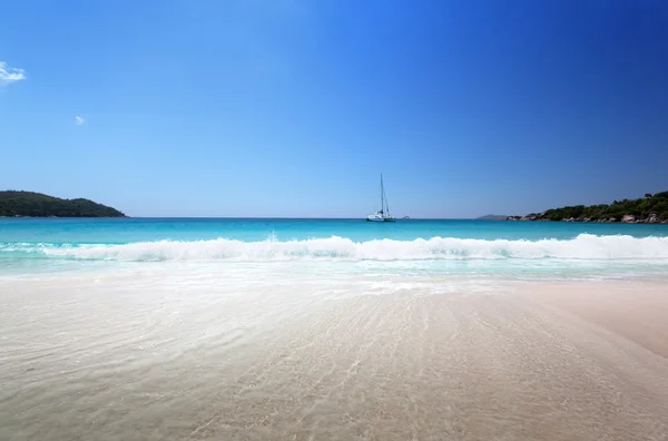 Pláž Anse Lazio na ostrově Praslin, Seychely — Stock fotografie