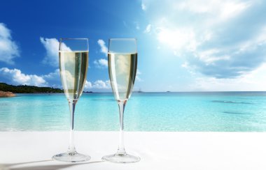 Champaign gözlük ve Eyfel Kulesi Paris