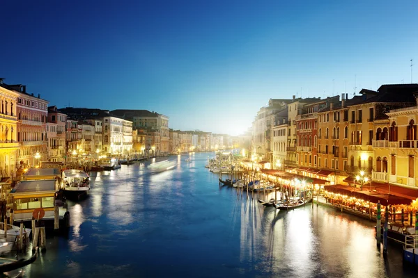 Canal Grande v Benátkách, Itálie při západu slunce — Stock fotografie