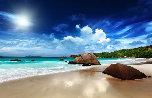 Anse lazio beach praslin-sziget, Seychelle-szigetek — Stock Fotó