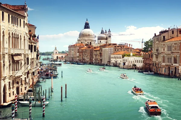 Canal Grande und Basilika Santa Maria della Salute, Venedig, Italien — Stockfoto