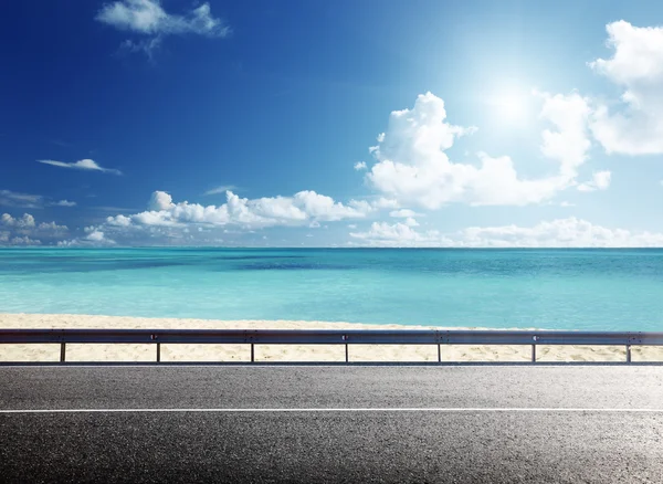 Road on tropical beach — Stock Photo, Image