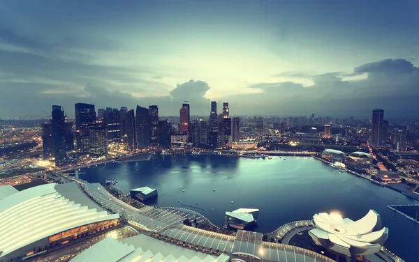 Ciudad de Singapur en la hora de la puesta del sol —  Fotos de Stock