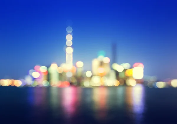 Bokeh di Shanghai skyline di notte — Foto Stock