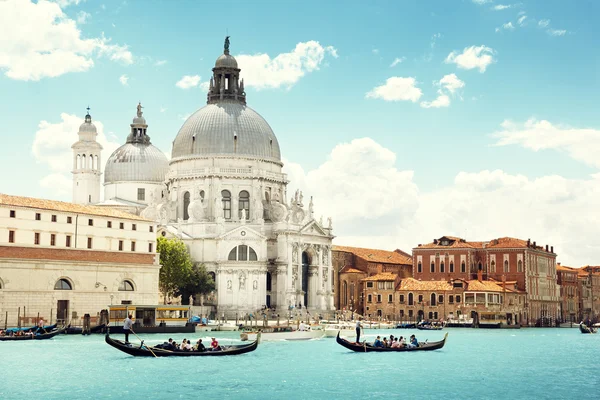 Gran Canal y Basílica Santa Maria Della Salute, Venecia, Italia — Foto de Stock