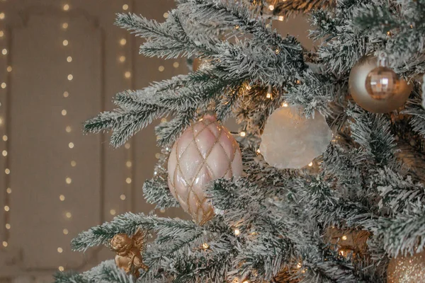 Lüks içinde güzel bir Noel ağacı