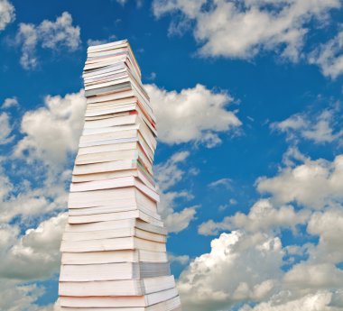 kitap yığınları