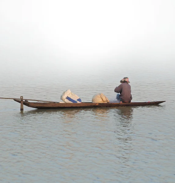 Fisherman in the river — Stock Photo, Image