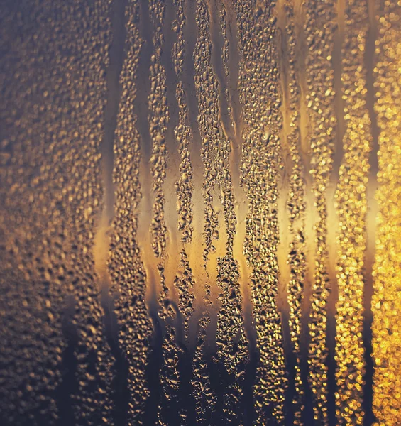 Vernebeltes Fenster und Morgengrauen — Stockfoto