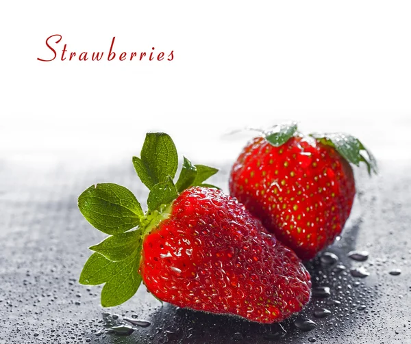 Nasse süße Erdbeere — Stockfoto
